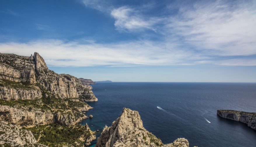 Crique en Méditerranée - Nouvelle Vague l'épicerie fine de la Pêche à Bordeaux